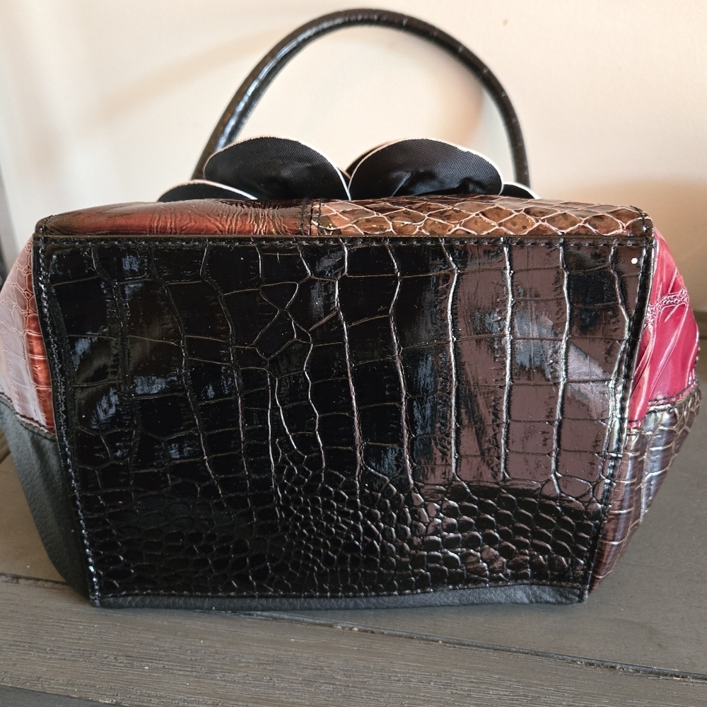 Candie Patent Leather Elegant Shoulder Bag - Picture 9 of 13